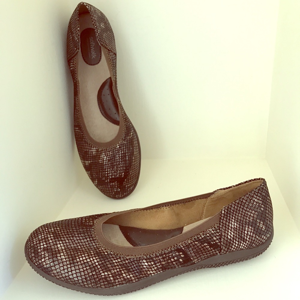 SOFTWALK NARROW Brown/Bronze Ballet Flats